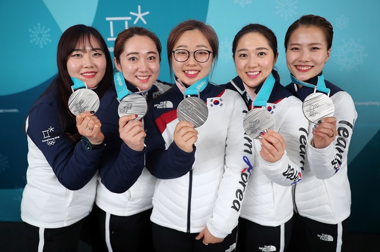 평창동계올림픽 은메달 1주년 맞은 팀 킴 (연합뉴스 제공)