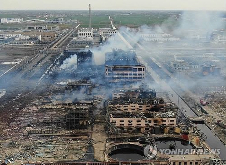 폐허가 된 중국 장쑤성 화학공단 폭발 현장 [연합뉴스 제공]