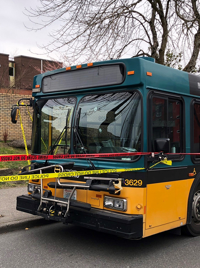 총격이 발생한 메트로 버스[시애틀 경찰 홈페이지]
