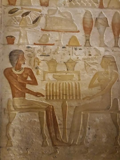 이집트 수도 카이로 근처의 사카라 유적지에서 약 4천400년 전 만들어진 무덤을 새로 공개했다. 이 무덤은 이집트 고대 제5왕조(기원전 약 2천500년∼2천350년) 시대의 왕실 사제였던 ‘와흐티에’의 묘로 추정된다. [연합뉴스 제공]