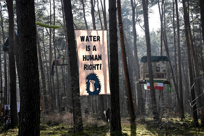 테슬라 독일공장 인근 숲속 시위[AFP 연합뉴스 자료사진. 재판매 및 DB 금지]