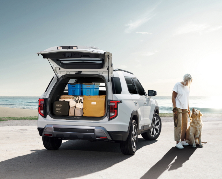 더 뉴 토레스 밴 [KGM 제공. 재판매 및 DB 금지]