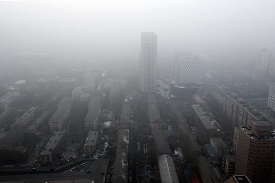 기사와 직접 관련 없음[베이징 시내에 스모그가 짙게 껴있는 모습 / 시선뉴스 DB]