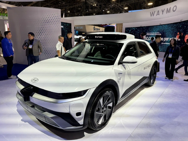 웨이모의 6세대 로보택시 현대차 아이오닉5 [연합뉴스 제공]