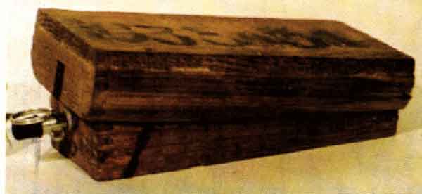 목함지뢰 중 한 종류인 PMD-6[위키백과]