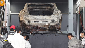 화재 공포 확산한 '전기차 배터리' 안전성, 정부가 직접 인증한다 [모터... - 뉴스 썸네일 이미지